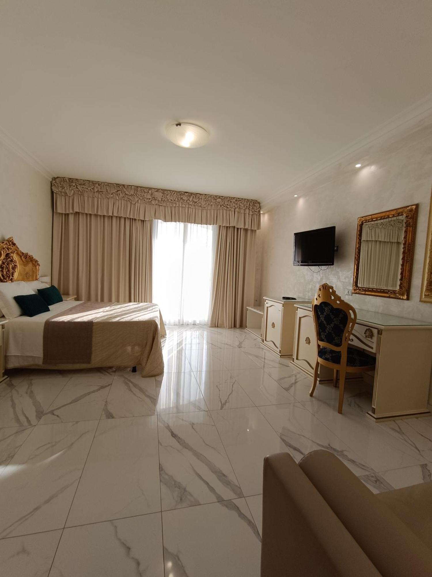 Hotel Paradise Porto Cesareo Esterno foto